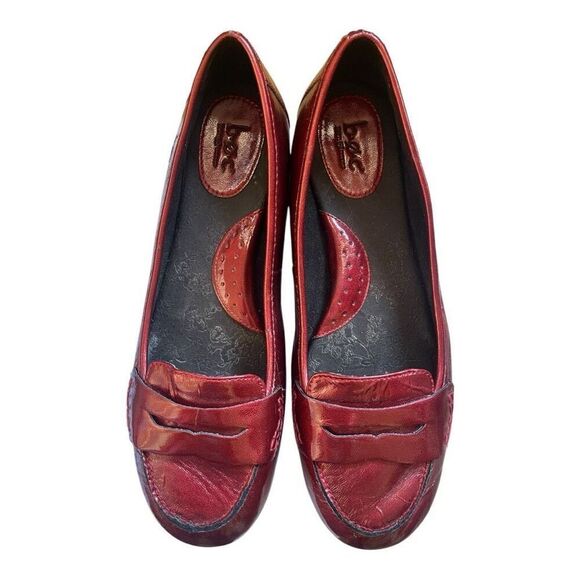 B.O.C. Red Metallic Patent Leather Penny Loafer Slip On Flats Size 9.5 EUC - Picture 1 of 5